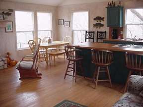 kitchen and dining of the rental cabin